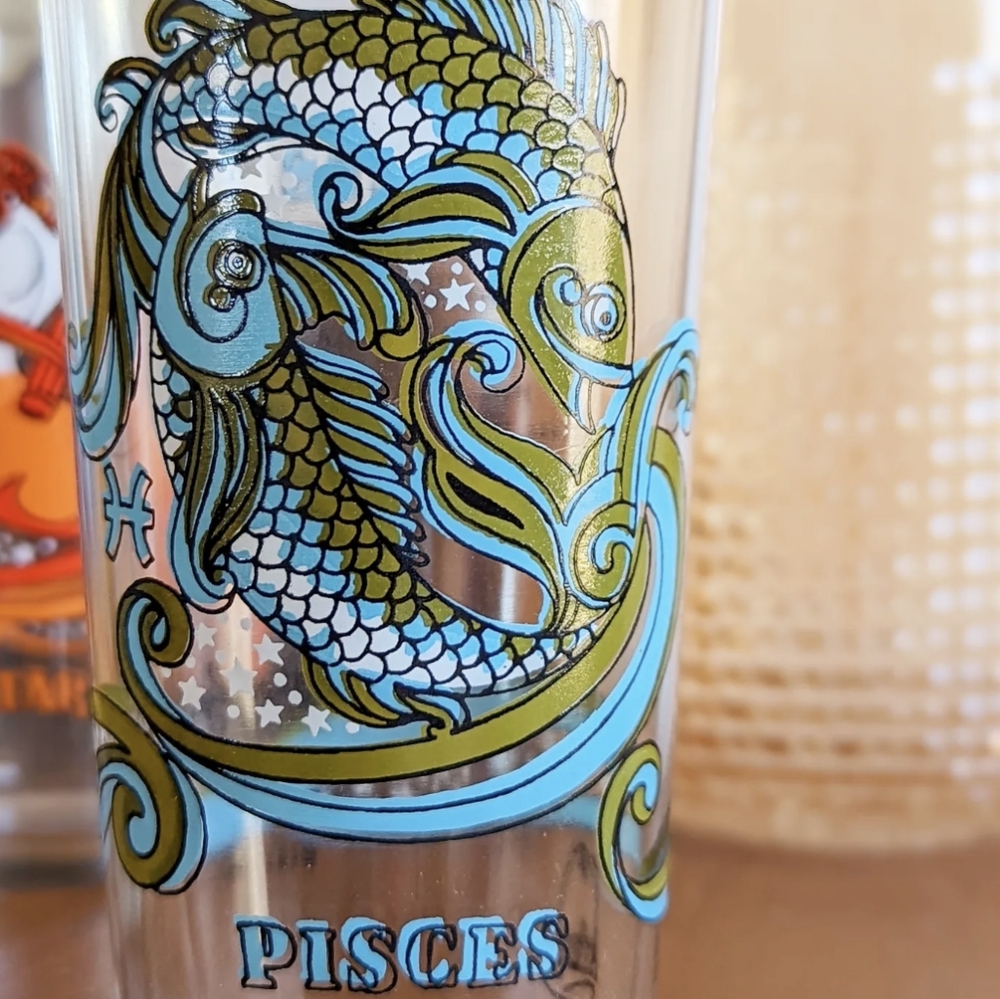 Vintage Arby's Pisces Zodiac Glass